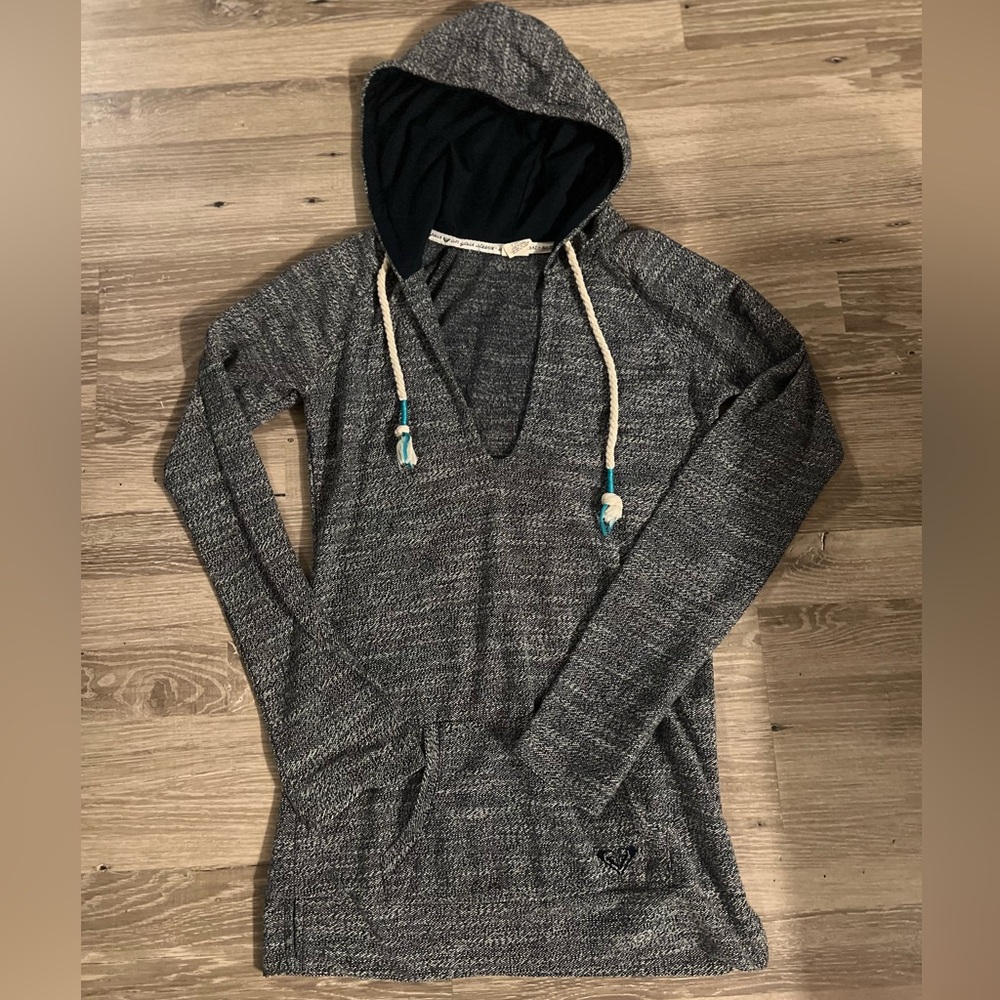 Roxy pullover hoodie sweater